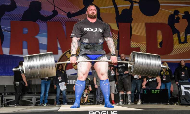 Найсильніша людина світу підняла рекордну вагу (ВІДЕО) Найсильніша людина світу підняла рекордну вагу (ВІДЕО)