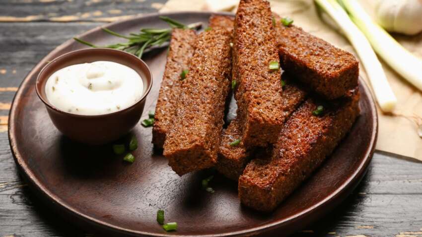 Росіяни воюють з чіпсами та сухариками: чому є ризик не побачити «сметану та зелень» у магазинах Росіяни воюють з чіпсами та сухариками: чому є ризик не побачити «сметану та зелень» у магазинах