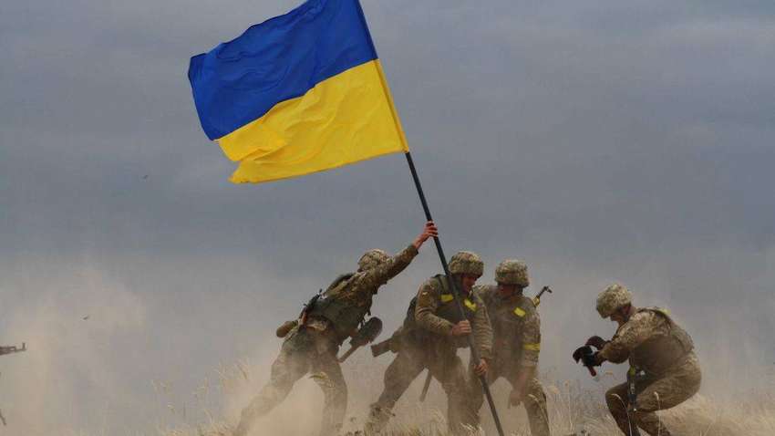 Флаг Украины в Донецке, Луганске и Крыму: в командовании ВСУ заинтриговали заявлением