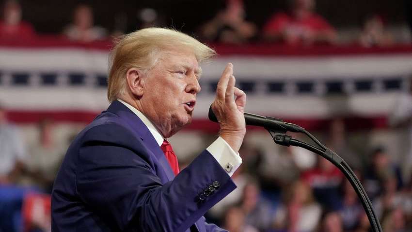 Трамп попал в конфуз: речь идет о Венгрии, Украине и России (ВИДЕО) Трамп попал в конфуз: речь идет о Венгрии, Украине и России (ВИДЕО)