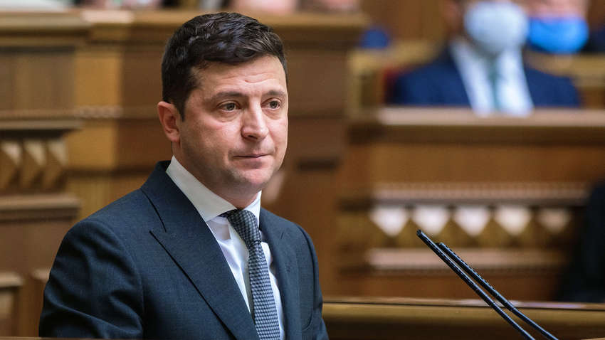 Опрос для Зеленского: какие вопросы стоит задать президенту Украины