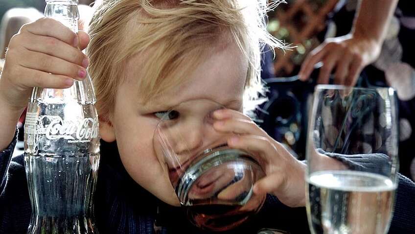 Чи настане кінець дешевим задоволенням: ВООЗ видало рекомендацію про "податок на гріхи"