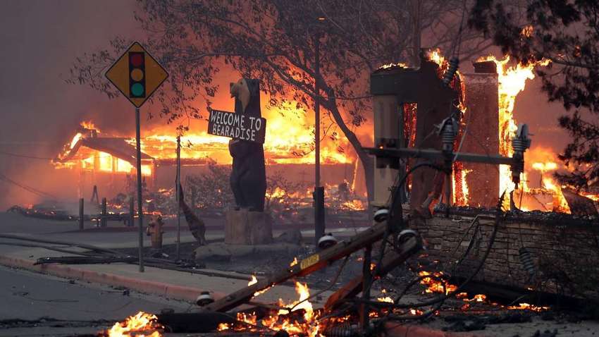 В Калифорнии из-за пожаров эвакуировано 180 тыс. человек