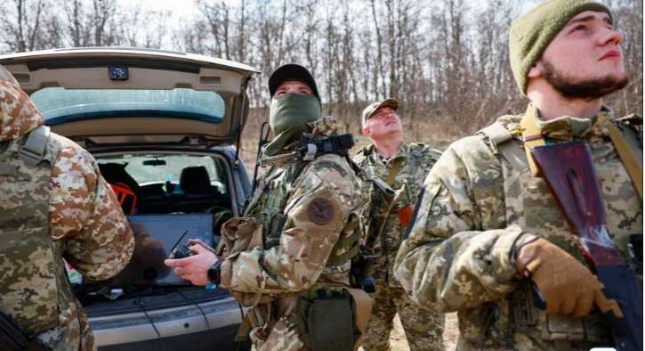 Україна готує 40-тисячну штурмову бригаду для контрнаступу Україна готує 40-тисячну штурмову бригаду для контрнаступу