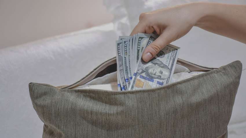 Деньги и карантин: как украинцам увеличить финансовую подушку в условиях кризиса