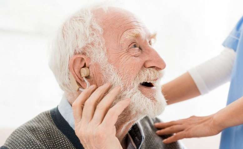 Специалисты Технологического института Джорджии представили слуховой аппарат стоимостью 1 доллар Специалисты Технологического института Джорджии представили слуховой аппарат стоимостью 1 доллар