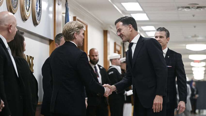 Трамп різко змінив позицію: що відомо про гарантії безпеки для України  Трамп різко змінив позицію: що відомо про гарантії безпеки для України