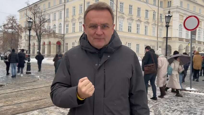 Садовий поскаржився, що двічі впав через ожеледицю: коментарі львів’ян шокували