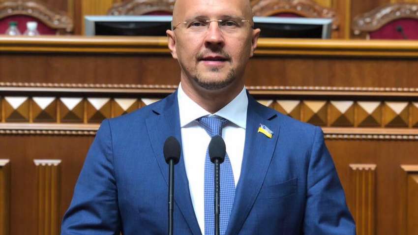 У нардепа Вельможного з сином підтвердився коронавірус – Шахов