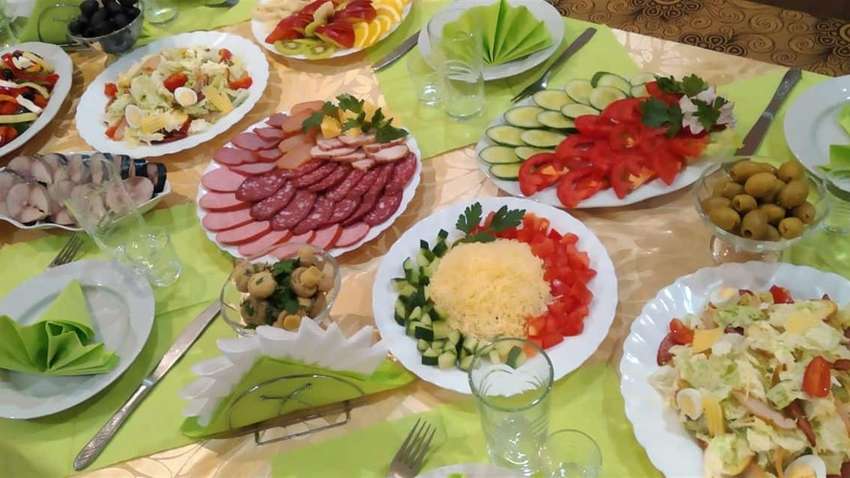 Величезні суми: скільки українці викидають їжі після новорічних свят 