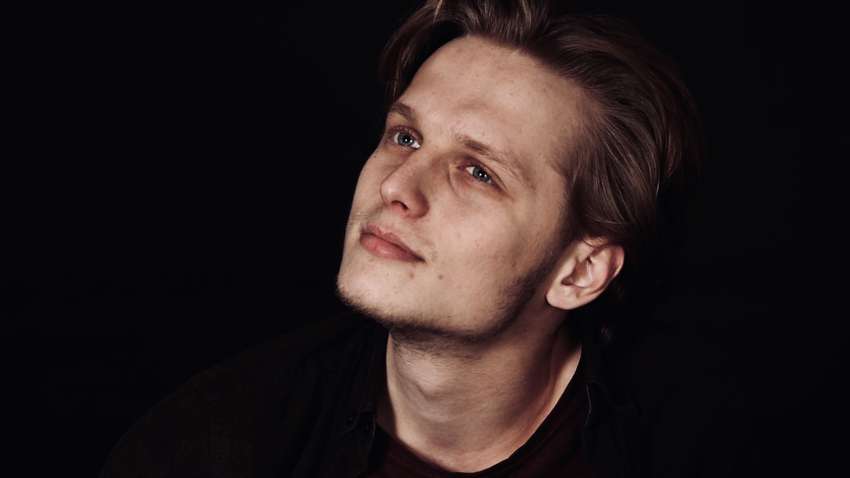 Виступав перед ЗСУ: український актор втік до Росії (ФОТО)