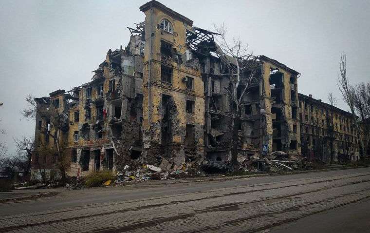 Российских студентов отправят восстанавливать Мариуполь Российских студентов отправят восстанавливать Мариуполь