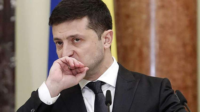 НАПК разбирается, почему Зеленский не внес в декларацию отдых в Омане