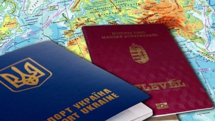 Двойные паспорта в Украине: названы риски легализации двойного гражданства