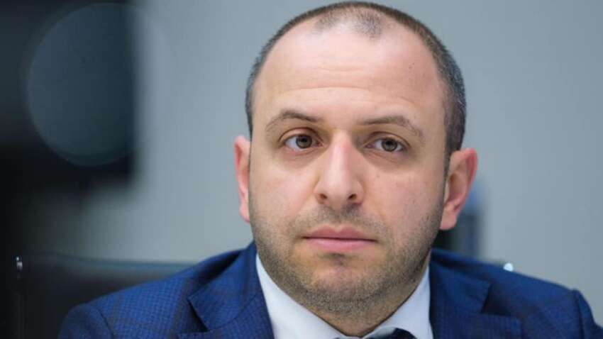 В Умєрова відреагували на інформацію про те, що він може не повернуться назад до України В Умєрова відреагували на інформацію про те, що він може не повернуться назад до України