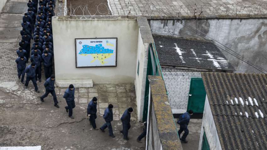 Російським полоненим заборонено телефонувати додому – чи є це порушенням прав