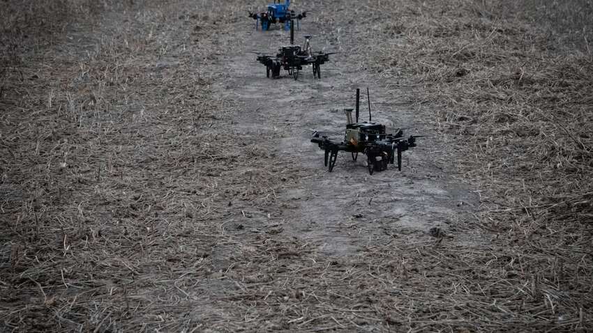 ЗСУ атакують ворога роями ШІ-безпілотників ЗСУ атакують ворога роями ШІ-безпілотників