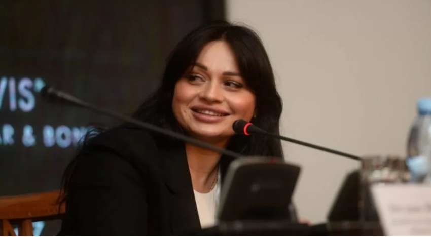 СМИ: Скандальная чиновница МО Куровская прячет состояние и трудоустроила мужа, с которым якобы развелась 