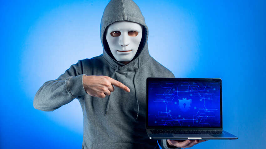 Один клік — і мінус усі гроші: як “допомога від держави” залишає українців без заощаджень