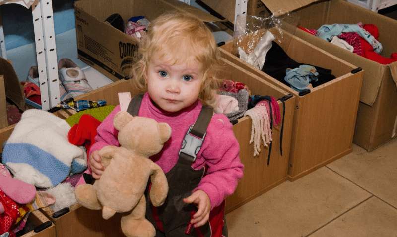 В Полтаве через несколько часов люди собрали помощь для эвакуированных детей (ВИДЕО)