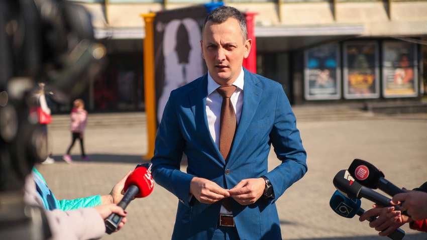 Голик рассказал о рекордной скорости ремонта трассы "Запорожье – Мариуполь"