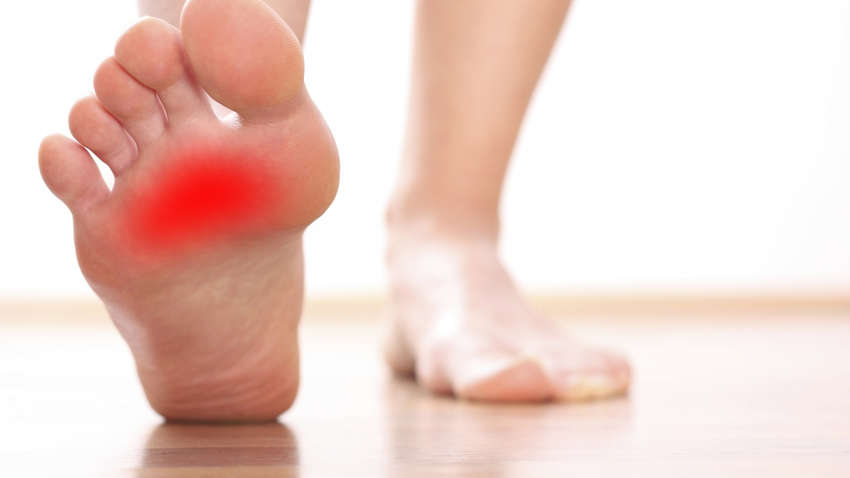 Про яку хворобу попереджає печіння у стопах