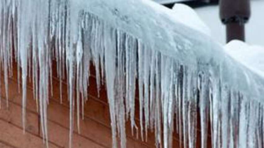 Сосулька повредила автомобиль: Минюст обнародовал 8 шагов для получения компенсации Сосулька повредила автомобиль: Минюст обнародовал 8 шагов для получения компенсации