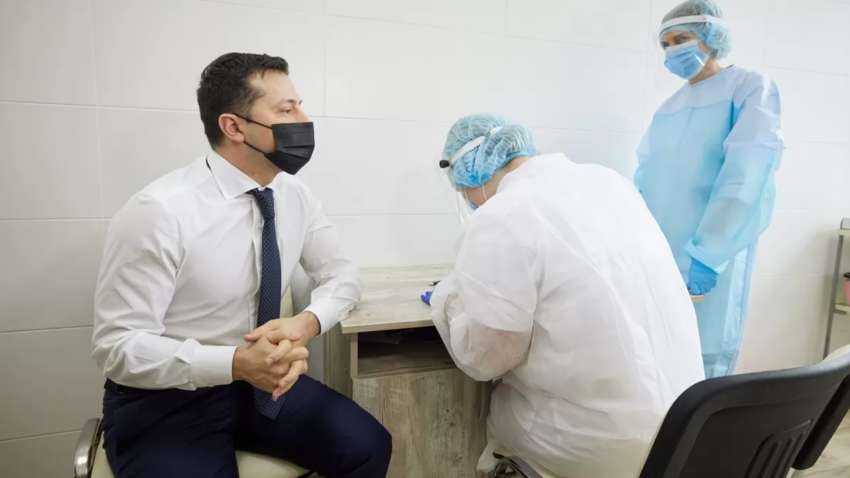 Фотожабы и мемы Сеть отреагировала на вакцинацию Зеленского