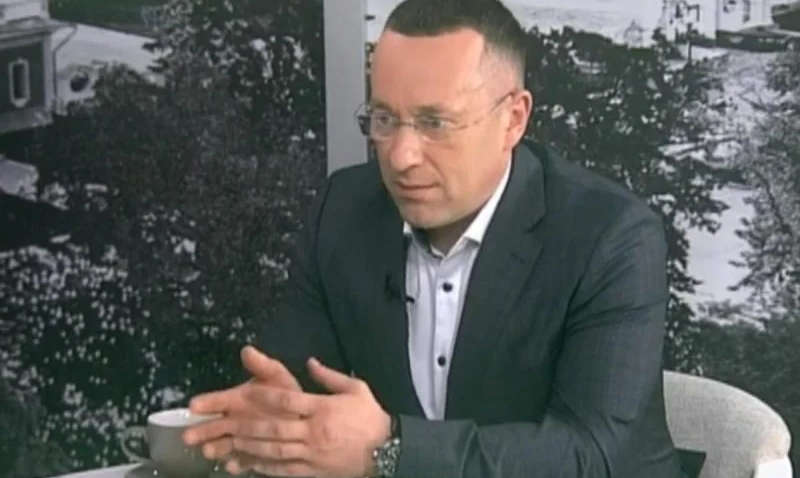 Народний депутат Євген Петруняк знову намагається загнати в тінь тютюновий ринок