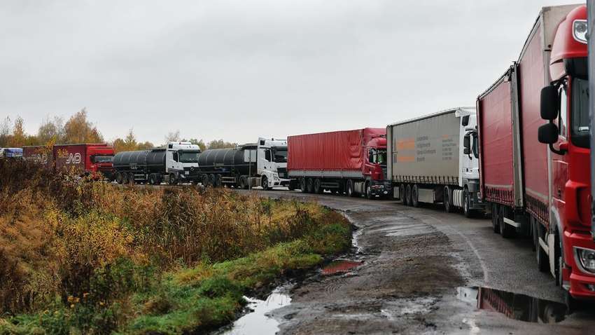 СМИ раскрыли российский след в блокаде границ Украины СМИ раскрыли российский след в блокаде границ Украины