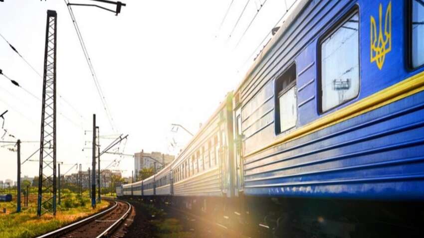 Находился в двух шагах от укрытия: в результате удара российского дрона погиб работник Укрзализныци. Находился в двух шагах от укрытия: в результате удара российского дрона погиб работник Укрзализныци.