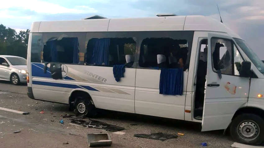 Партія Медведчука вимагає заборони «Нацкорпусу» та «Азову» після обстрілу автобуса з людьми