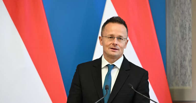 Глава МЗС Угорщини Сійярто висловив занепокоєння через нібито атаку України на "Турецький потік"