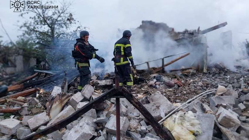 Оккупанты ударили по Харьковщине: из-под завалов достали тела людей