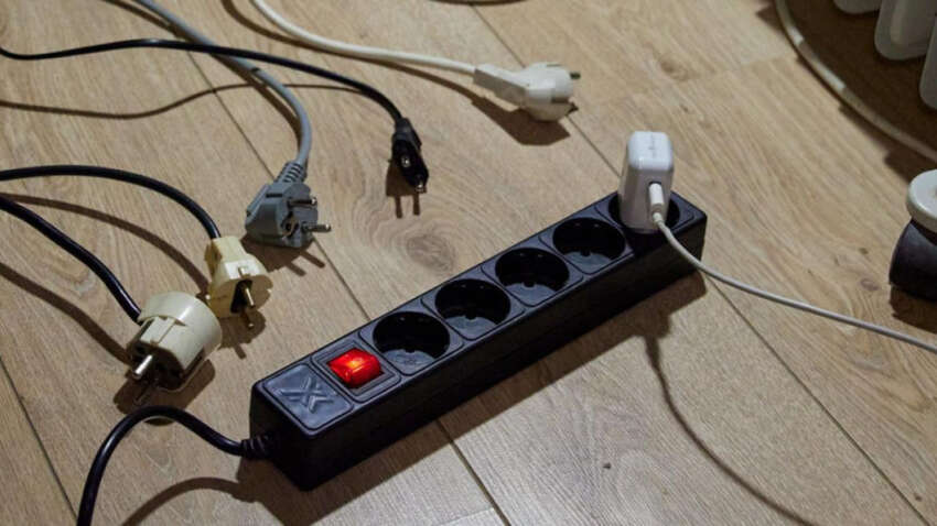 Десять бытовых приборов, которые категорически нельзя подключать к удлинителю: риск пожара реальный Десять бытовых приборов, которые категорически нельзя подключать к удлинителю: риск пожара реальный