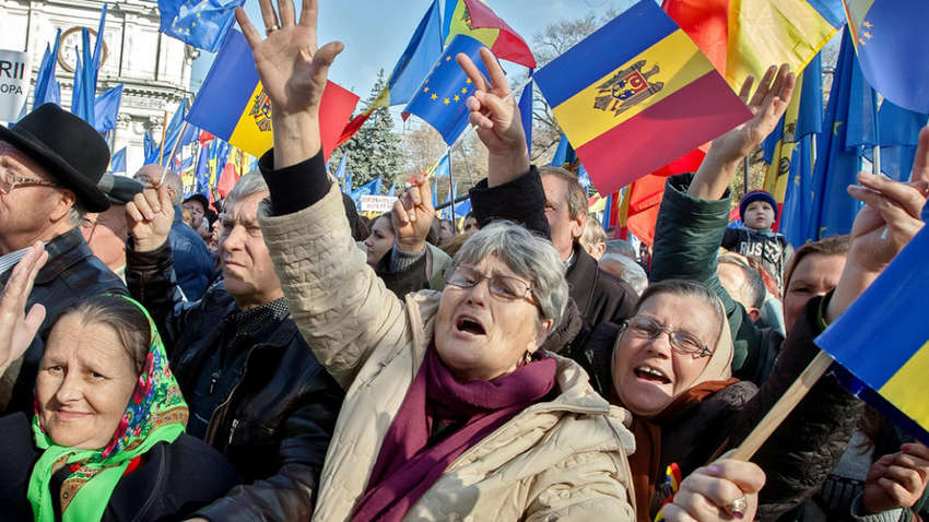 Политический кризис в Молдове: двоевластие и его последствия для Украины
