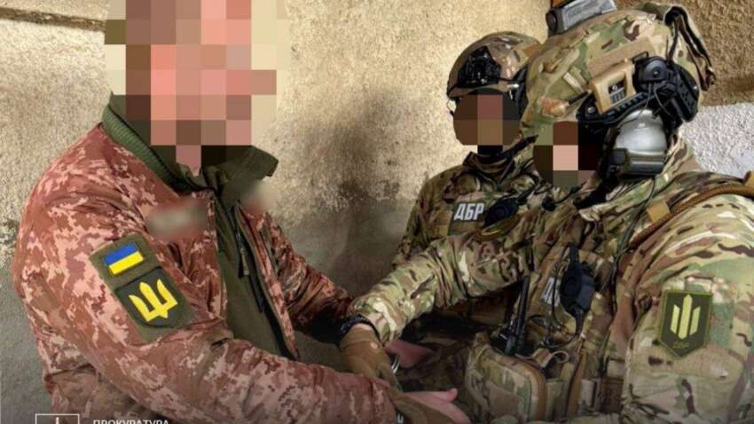 Скандал у ТЦК: працівник жорстоко скалічив військовозобовʼязаного Скандал у ТЦК: працівник жорстоко скалічив військовозобовʼязаного