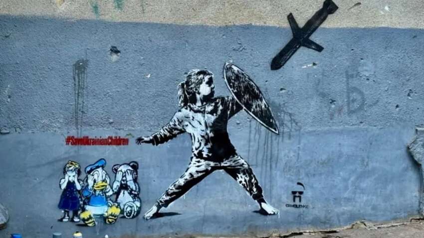 «Львівський Бенксі» зробив мурал у Тернополі на зруйнованому будинку