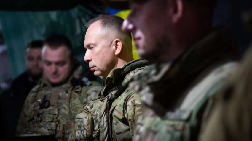 Россия бросила десятки тысяч в наступление: Сырский раскрыл шокирующие детали 