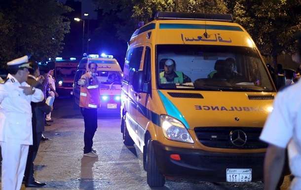 У столиці Єгипту завалився житловий будинок: є загиблі