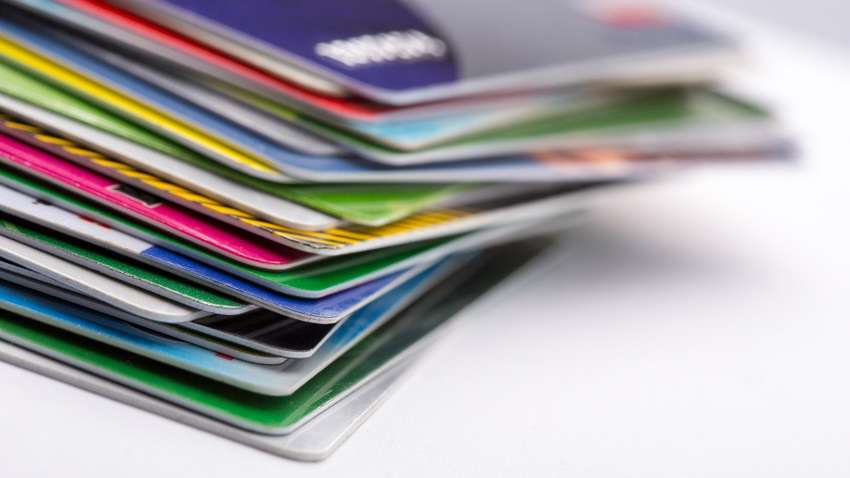 Дисконтні картки: наскільки реальні знижки пропонують українцям