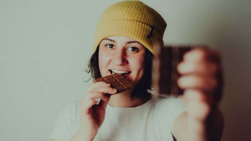 Ученые рассказали, какой именно шоколад улучшает настроение и сколько его нужно есть Ученые рассказали, какой именно шоколад улучшает настроение и сколько его нужно есть