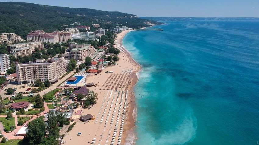 Одна из стран ЕС хочет национализировать курорт на побережье Черного моря, который принадлежит РФ Одна из стран ЕС хочет национализировать курорт на побережье Черного моря, который принадлежит РФ