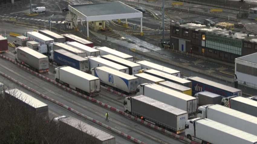 Блокада западной границы усиливается: почему не удается решить проблему и как быть Украине