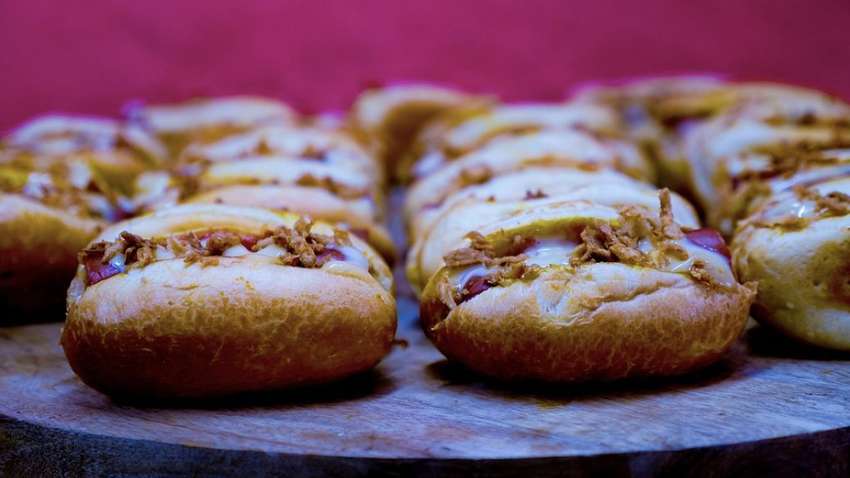 В США студентка погибла во время соревнований по поеданию хот-догов