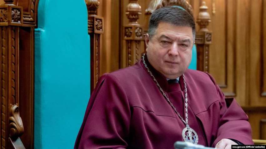 10000 євро за ніч в отелі: куди вирушив на відпочинок голова Конституційного Суду — фото, відео (ОНОВЛЕНО) 10000 євро за ніч в отелі: куди вирушив на відпочинок голова Конституційного Суду — фото, відео (ОНОВЛЕНО)