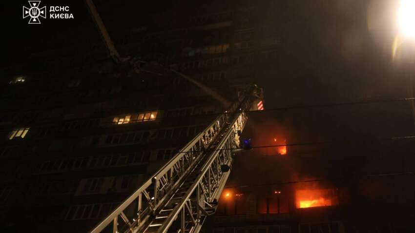 Последствия атаки ракет и дронов на Киев: с чем начались проблемы в столице