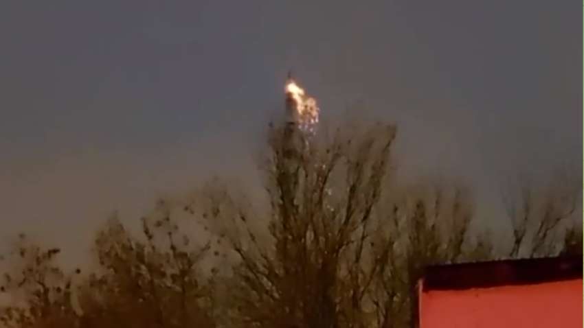 У Москві загорілась телевежа: подробиці (ВІДЕО) У Москві загорілась телевежа: подробиці (ВІДЕО)