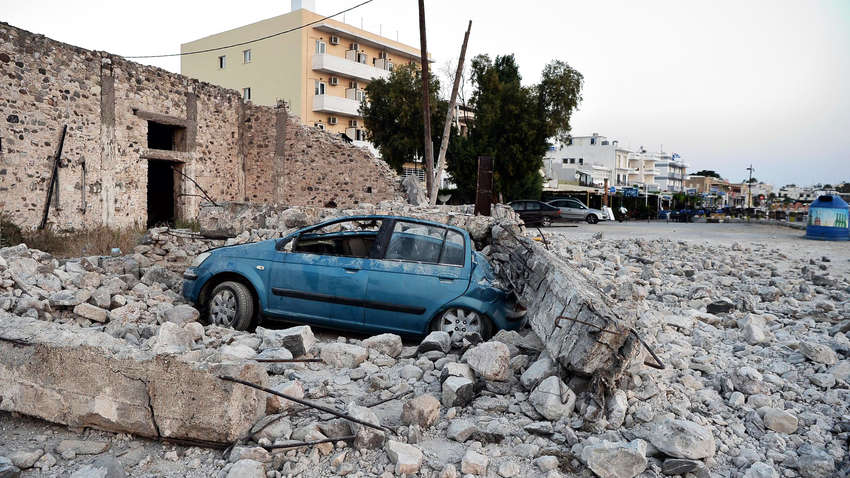 Землетрясение в Албании: число жертв растет, пострадавших уже более 300