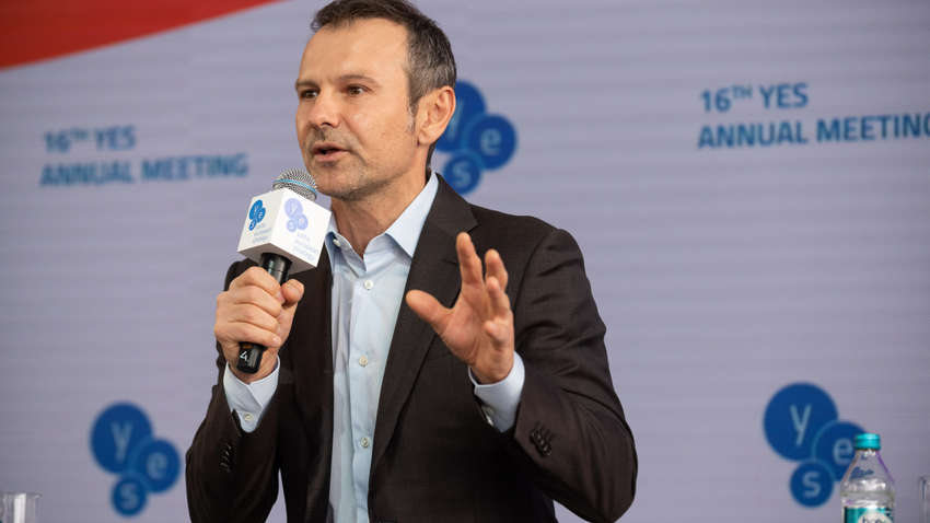 Вакарчук рассказал, как живет в условиях карантина